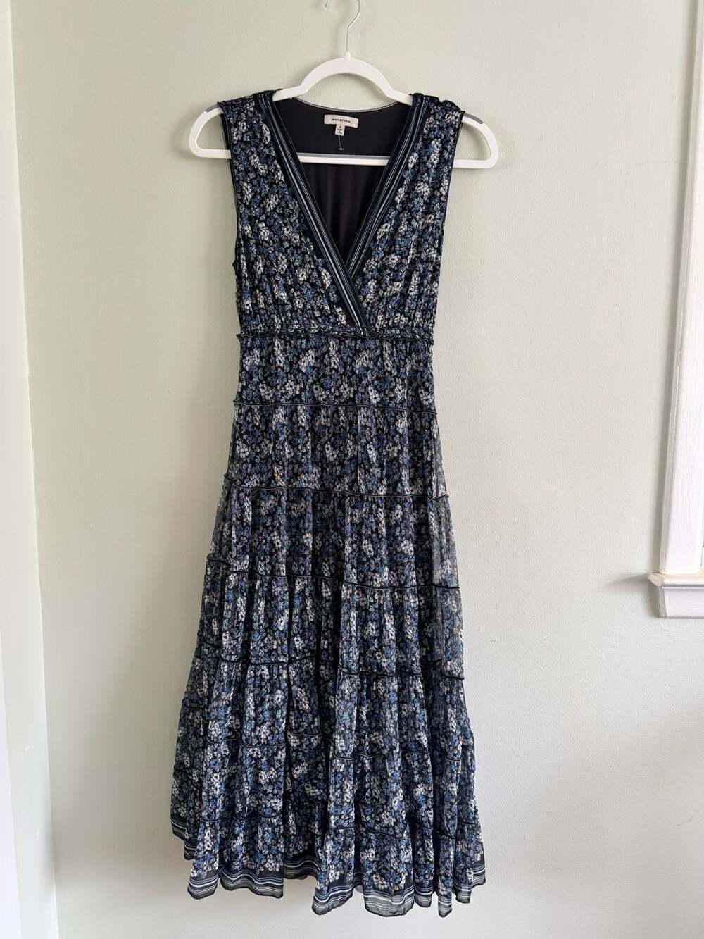 Max Studio Blue Floral Tiered Midi Dress V-Neck Size S